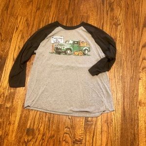 Raglan t-shirt